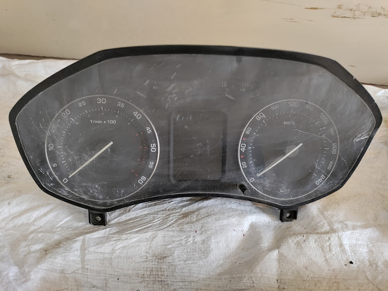 AUTOMATIC INSTRUMENT CLUSTER FOR VOLKSWAGEN